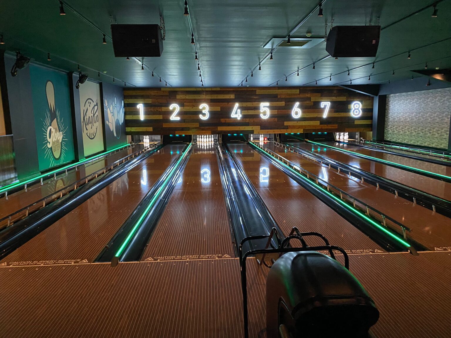 Gallery Kingpin Bowl